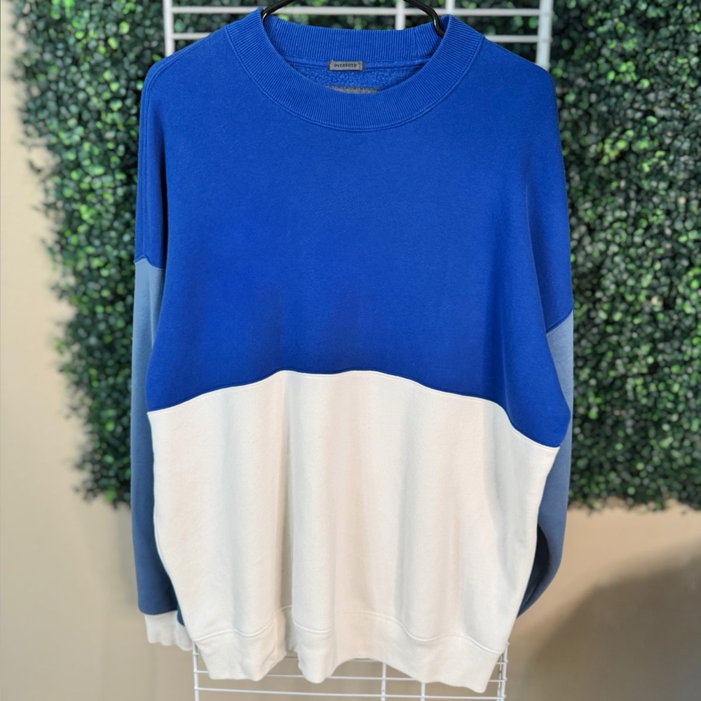 Abercrombie & Fitch Blue Oversized Crewneck Sweater